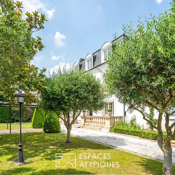 IMPOSING RESIDENCE WITH CARETAKER'S HOUSE