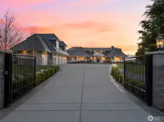 Ultimate Waterfront Luxury