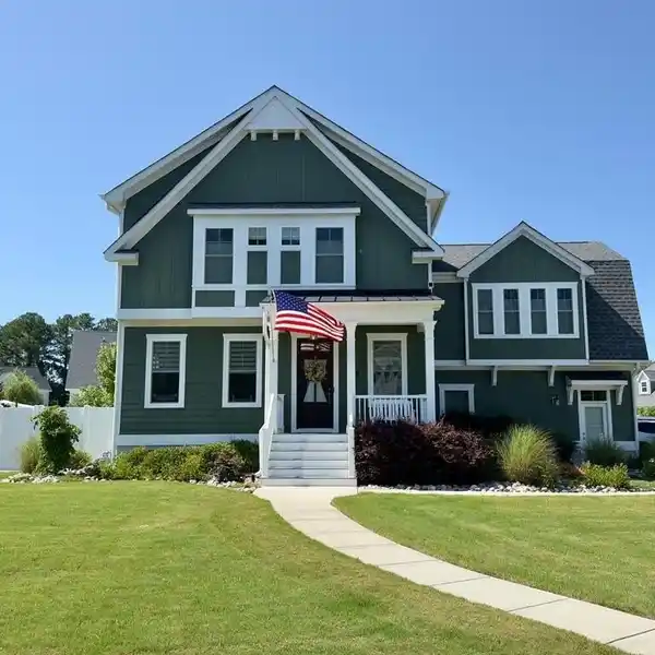 STUNNING OPEN-CONCEPT CUSTOM HOME