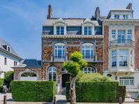 SUMPTUOUS MANSION - BEAUTIFUL GARDEN