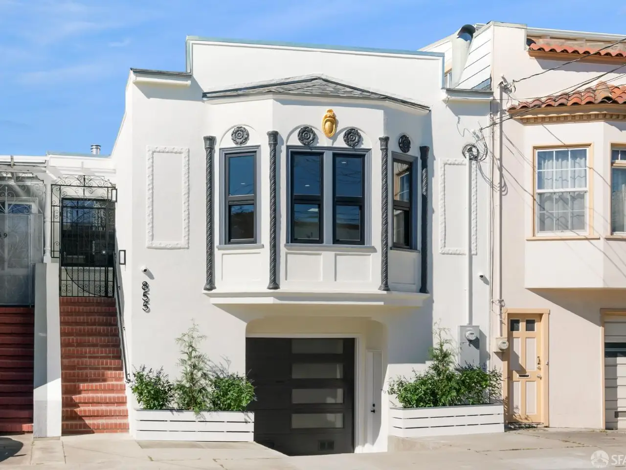 Small Image