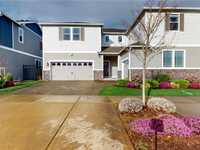 SPECTACULAR HOME IN A BEAUTIFUL COMMUNITY