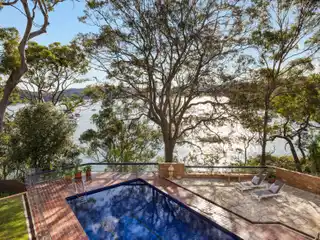 Contemporary Living in an Idyllic Waterfront Setting