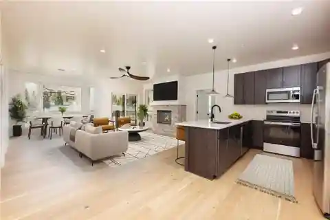 Corner Penthouse in Brightwood at Keystone