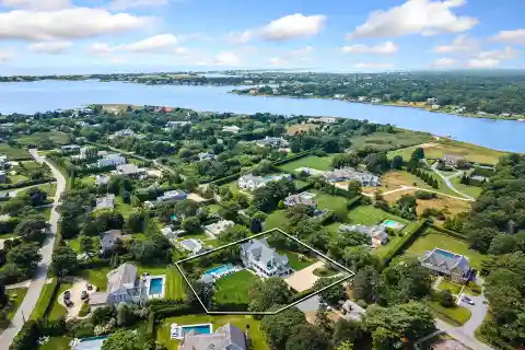 Custom Home in the Prestigious Quogue South Estate Section