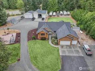 Pristine Craftsman Rambler with Two Huge Shops