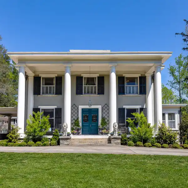 MAGNIFICENT 1894 COLONIAL REVIVAL ESTATE