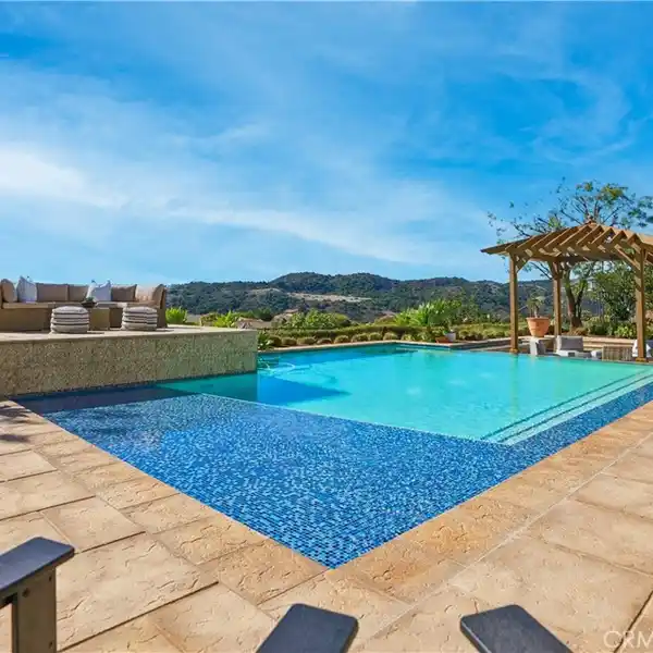 AUBERGINE POOL-VIEW FORMER MODEL HOME IN RANCHO MISSION VIEJO