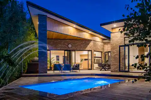 Unparalleled Quality on a Tree-Lined Cul-De-Sac