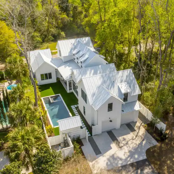 I'ON LIVING AT ITS BEST