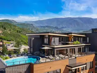 Slope-Side Luxury Living at Stratos