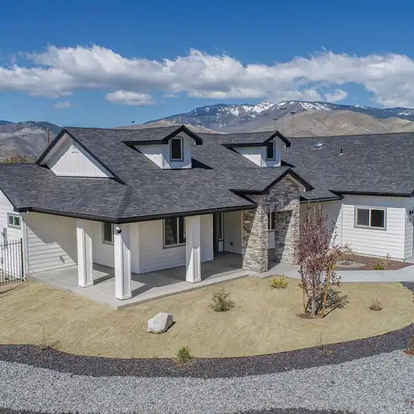 BEAUTIFUL NEARLY NEW HOME