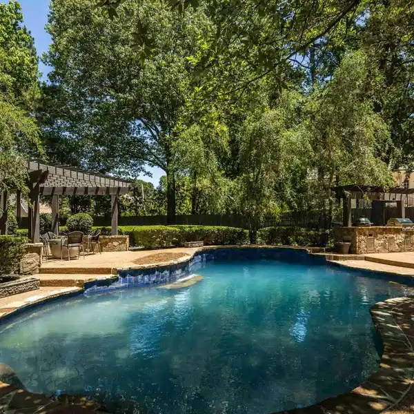 BREATHTAKING GERMANTOWN HOME