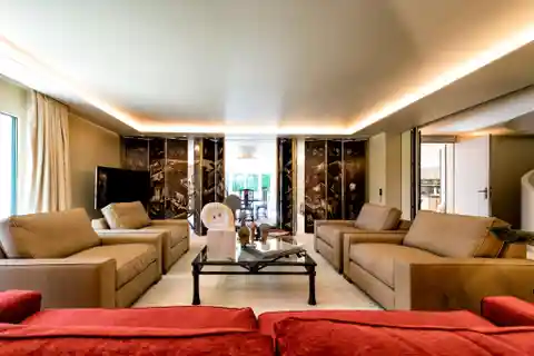 Exceptional Apartment in Prestigious Champel