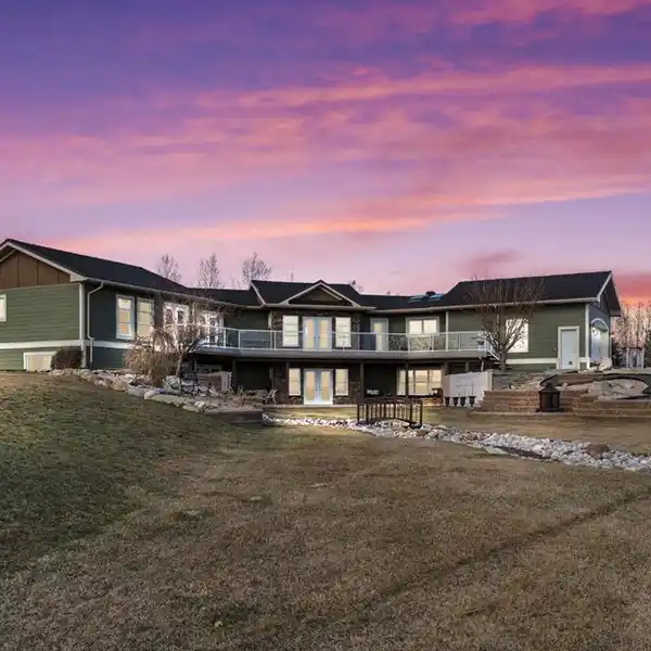 UNLIMITED POTENTIAL ON 11 AMAZING ACRES
