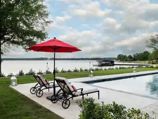 Barron Lakeside