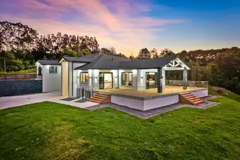 Extraordinary Property in the Heart of Whitford