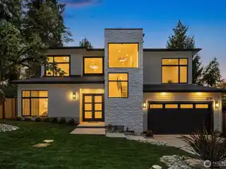 A Symphony of Modern Design & Natural Light