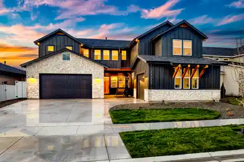 Superb Luxury Home in Eagle's Dry Creek Ranch