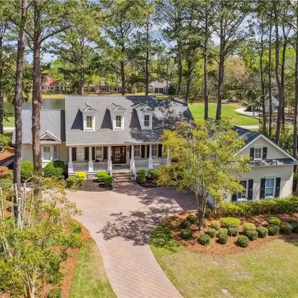 IMMACULATELY MAINTAINED, THIS HOME EXUDES ELEGANCE AND SOPHISTICATION IN EVERY DETAIL.