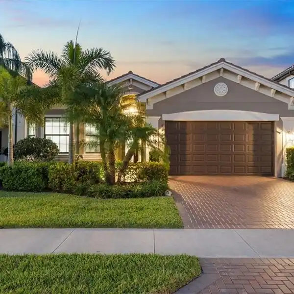 CUSTOM HOME IN GATED STONECREEK