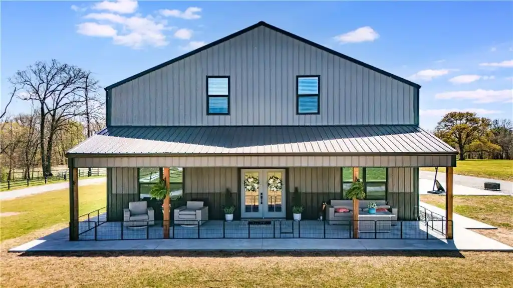 Barndominium Retreat on 136 Acres