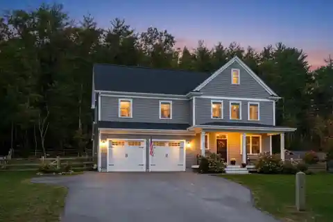 Sunlit Colonial Backing to Conservation Land