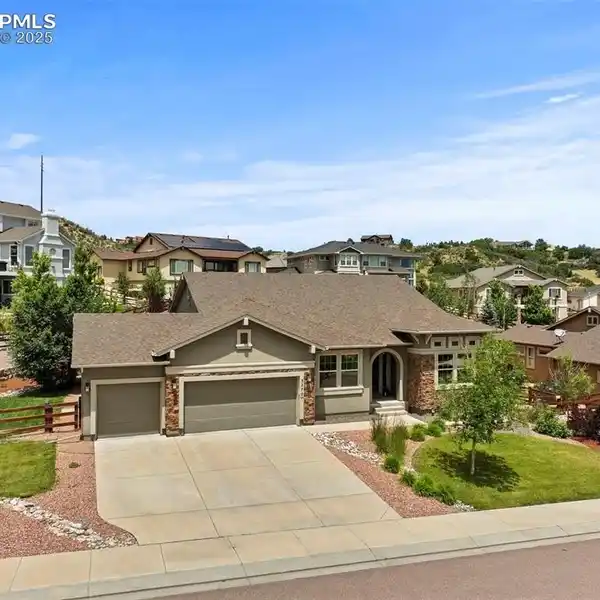 RANCH-STYLE MASTERPIECE