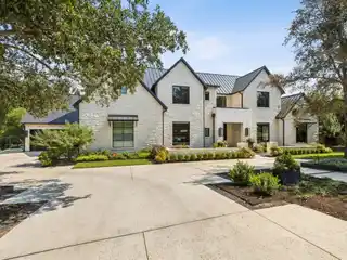 Exquisite Vaquero Estate with Pool and Spa Retreat