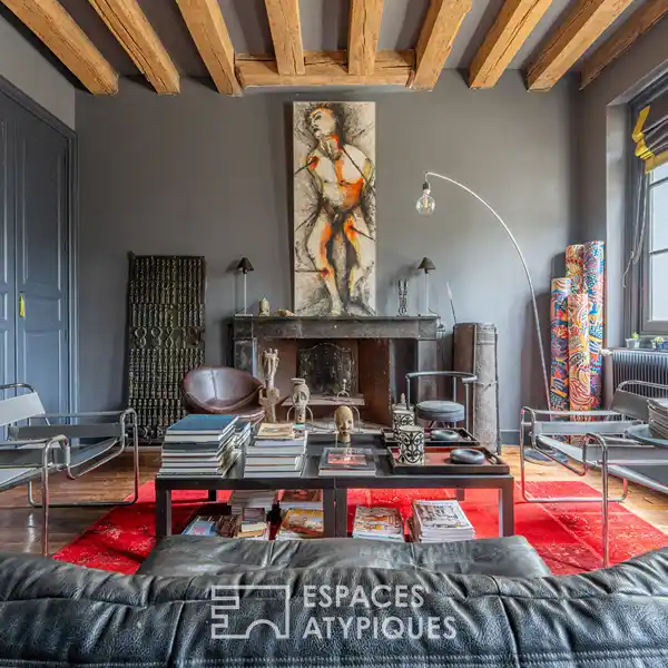 THOUGHTFULLY RENOVATED 17TH CENTURY PROPERTY