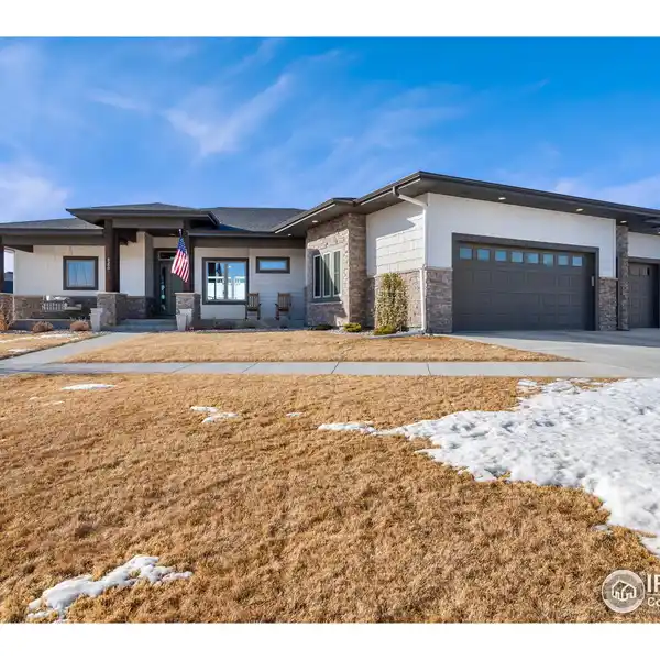 EXPERTLY-CRAFTED CUSTOM RANCH