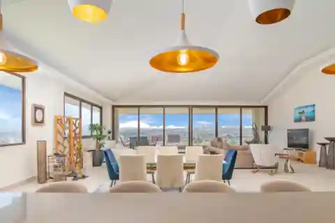 The Valley Views Penthouse: a Masterpiece of Contemporary Design