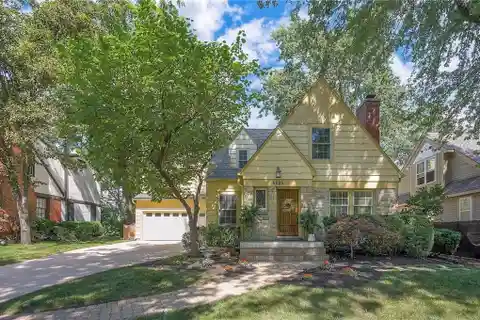 Spacious Home in the Sought-After Golden Triangle