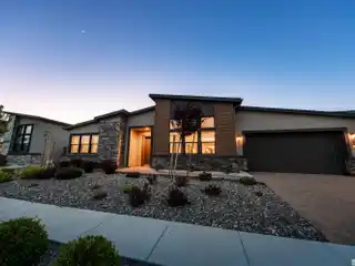Exceptionally Elegant and Comfortable Home in Reno