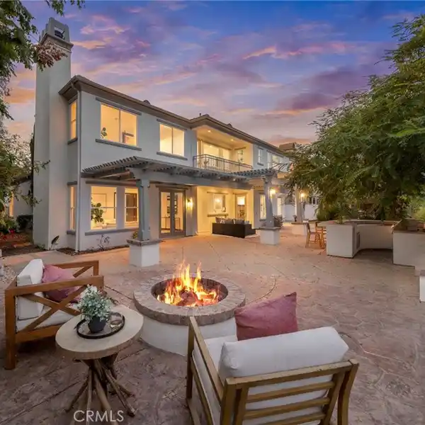 LUXURY HOME WITH TALEGA GOLF COURSE VIEWS