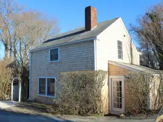 Cozy Cottage with Charm