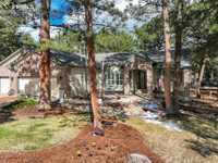 BEAUTIFUL HOME IN THE FOX RUN AREA