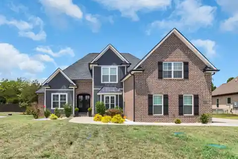 Modern Elegance with Endless Space