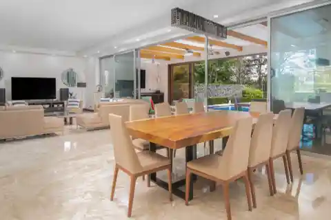 Lush House in Valle Del Sol