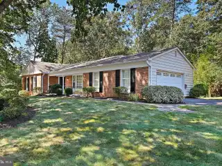 Charming Ranch-Style Home in Desirable Tamarack