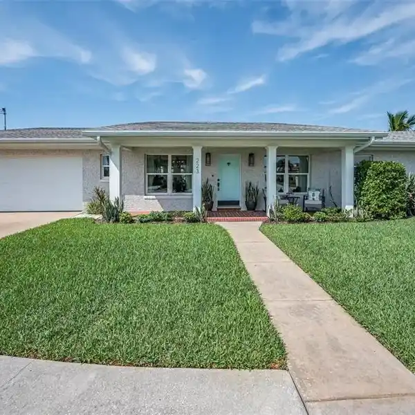RARE PROPERTY IN HIGHLY DESIRABLE BELLEAIR BEACH