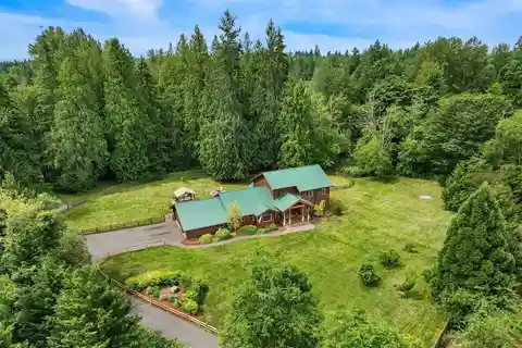 Custom Cedar Home on Seven Private Acres