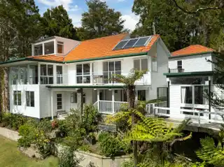 Once in a Lifetime Iconic Titirangi Estate