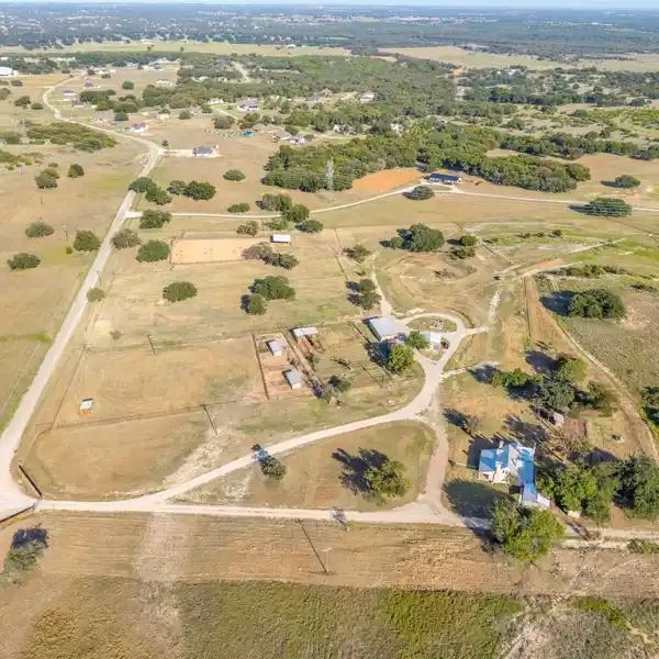 EXCEPTIONAL 20-ACRE RANCHETTE