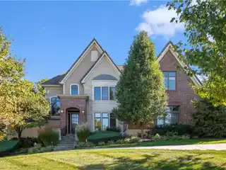 7,000 Sq Ft Luxury Home with Golf Views