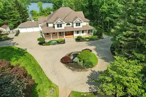 Carousel Estate
