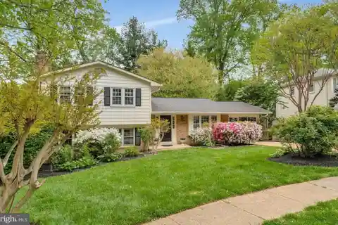 Enchanting Garden Lot Ready for Your Vision