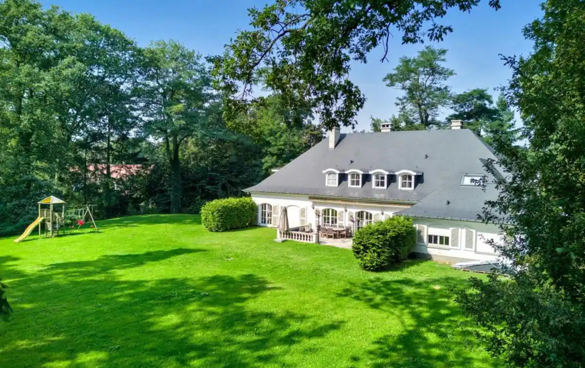 Classic Property in a Beautiful Setting
