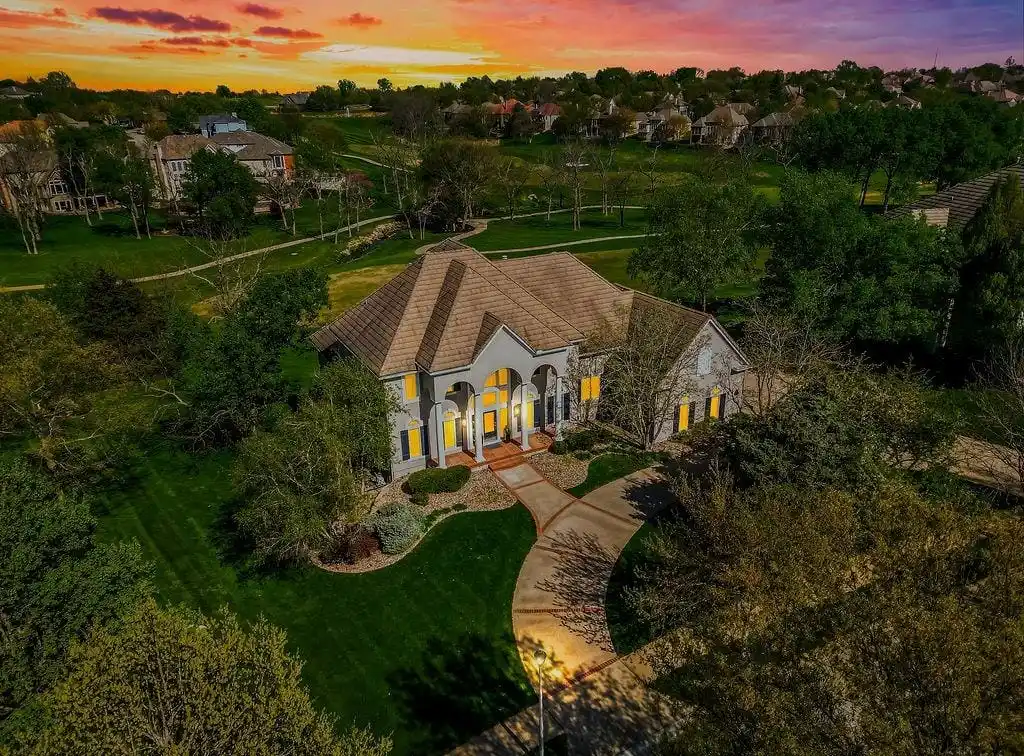 Fabulous Estate Home on a Golf Course Lot