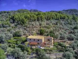 Spectacular Property with a Renovated Eighteenth Century House